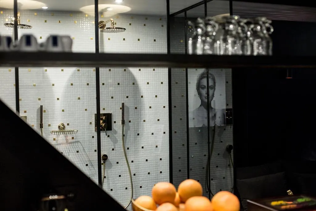 Chambre Avec Jacuzzi Sauna Privatif Apartment Brussels