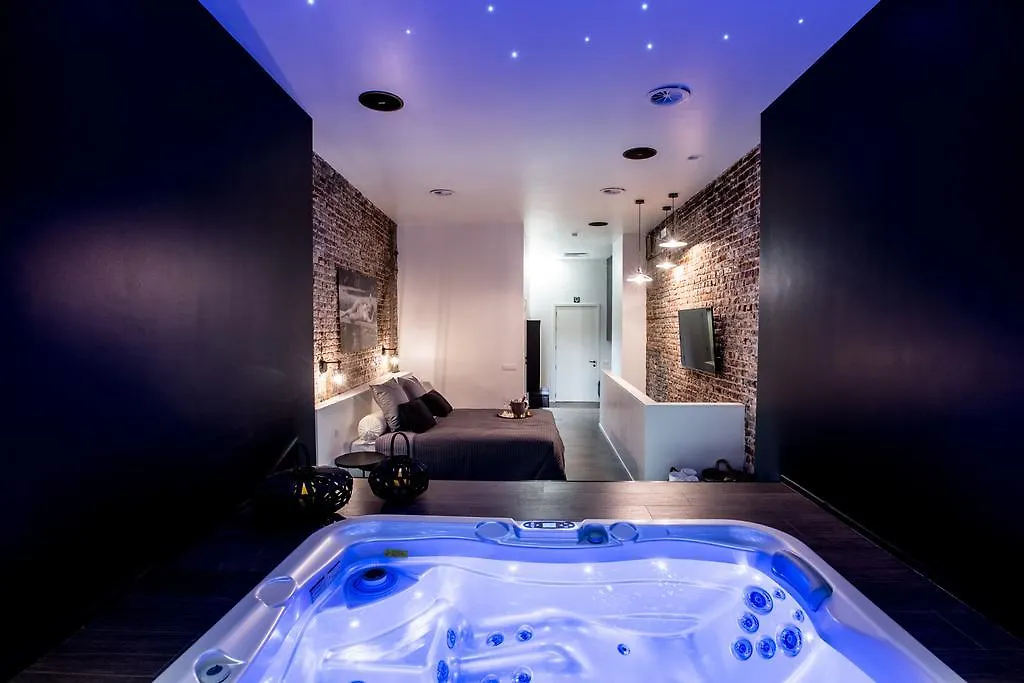 Chambre Avec Jacuzzi Sauna Privatif Apartment Brussels